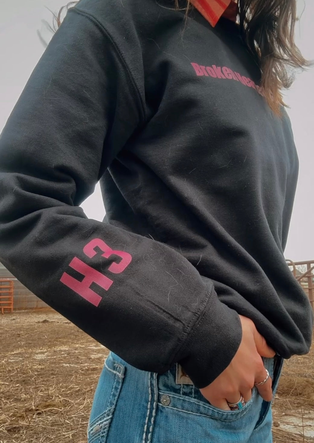 broken hearted cowgirls club crewneck