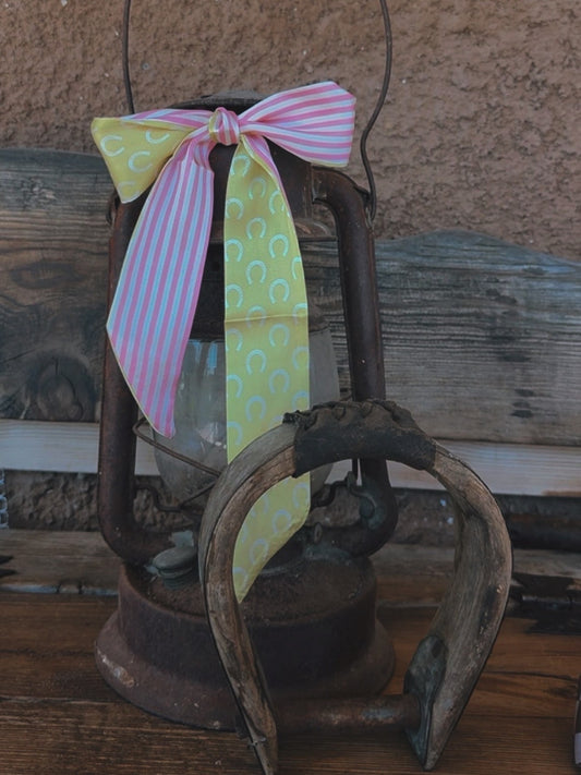 Pink Lemonade Horseshoe Twilly